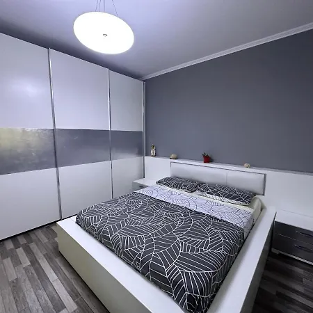 Dhoma Me Qera Ditore/javore Apartment *