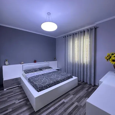 Dhoma Me Qera Ditore/javore Durres