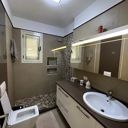Appartement Dhoma Me Qera Ditore/javore Durrës